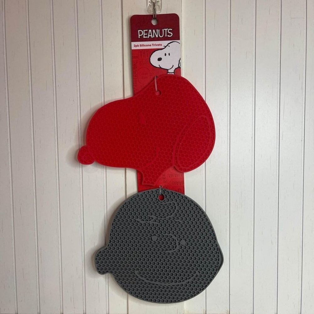 Snoopy Peanuts Silicone Trivets Red Gray Two